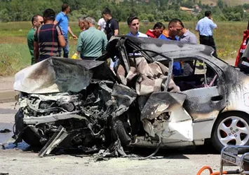 Sivas'ta korkunç kaza! Ölü ve yaralılar var