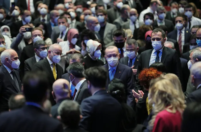 Başkan Erdoğan sağlıkçıların temel ve ek ödemelerine yapılacak zamları açıkladı! Sağlıkçıya şiddete daha ağır cezalar geliyor - 3