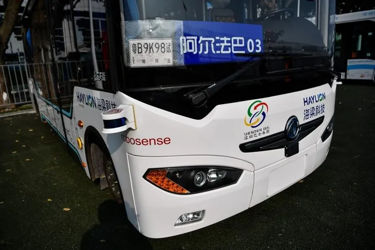 Çin’de insansız otobüsler görücüye çıktı