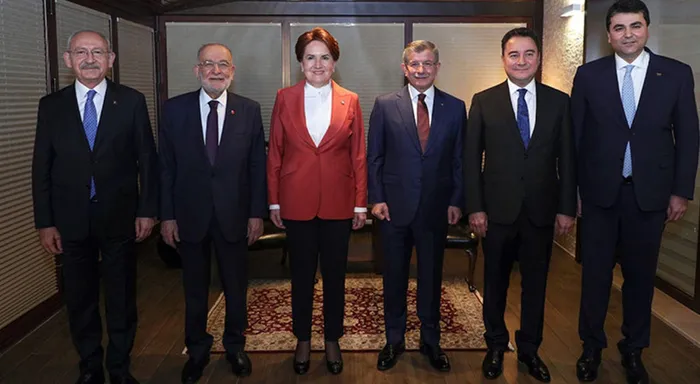 Sabah Gazetesi Yazarı Hilal Kaplan’dan 6’lı ittifak açıklaması: Birlik olduklarına inanmamızı bekliyorlar