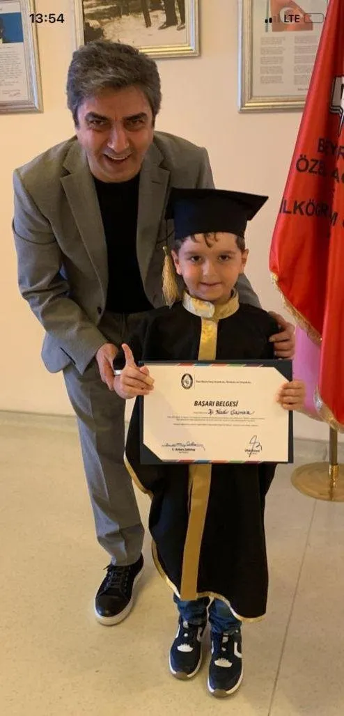 yildiz tilbe nin kizi sezen burcin ortaya cikti yok boyle benzerlik