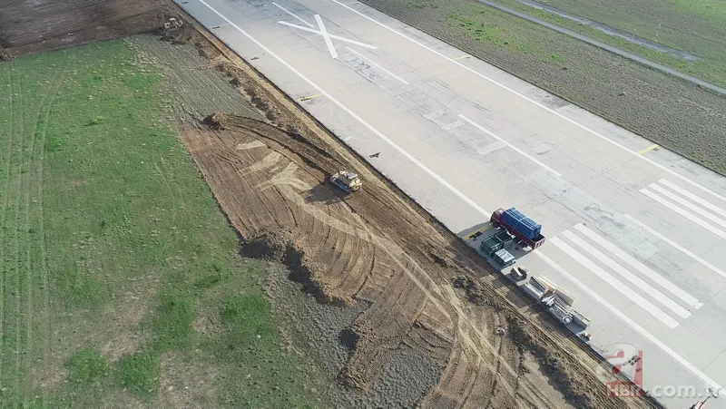 İstanbul'daki salgın hastanelerindeki çalışmalar gece de devam etti! Havadan böyle görüntülendi 4