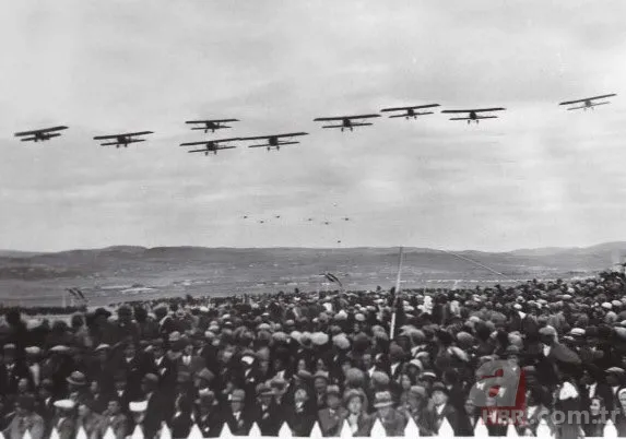 MSB 88 yıllık tarihi 29 Ekim Cumhuriyet Bayramı fotoğraflarını paylaştı 4