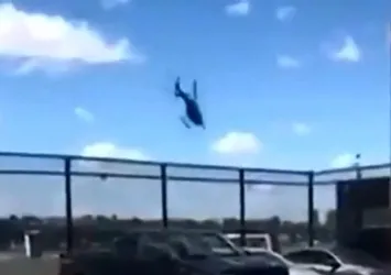 New York'ta helikopter nehre düştü