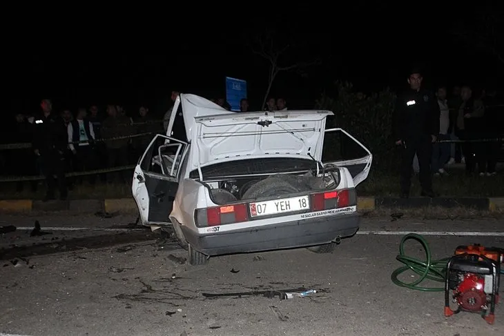 Antalya’da katliam gibi kaza! Hurdaya dönen otomobilde kurtulan olmadı