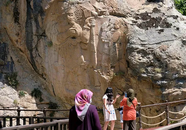 UNESCO listesindeki İvriz Kaya Anıtı, hayran bırakıyor - 3