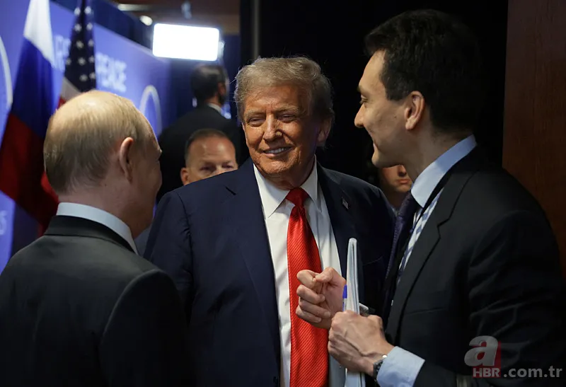 Trump-Putin zirvesinin gizli belgeleri otel yazıcısında unutuldu! Sürpriz hediye ortaya çıktı 10