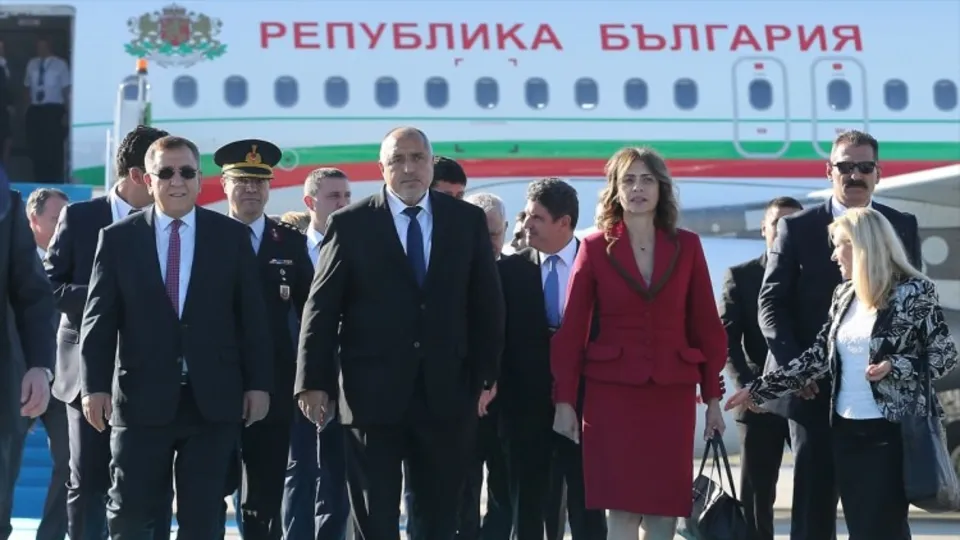 Tarihi açılışa ünlü akını
