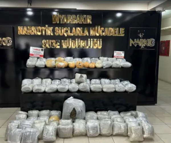 Zehir tacirlerine operasyon! İçişleri Bakanı Ali Yerlikaya duyurdu: Zehir tacirlerine hayatı zehredeceğiz