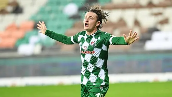 Ali Akman Eintracht Frankfurt ile sözleşme imzaladı Evimde hissediyorum