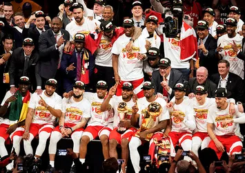 NBA'da Toronto Raptors şampiyon oldu!