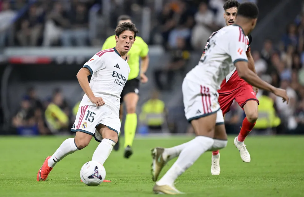 1789251701681.jpg Arda Güler Real Madrid'de fırtına gibi esti: 23 dakikada maça damga vurdu - 3