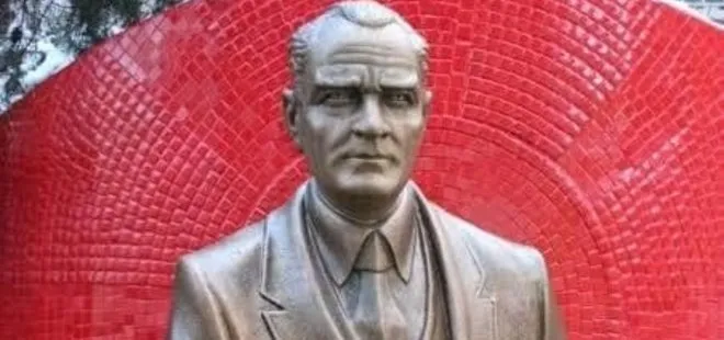 Son dakika | CHP’li İzmit Belediyesi’nin beceriksizliği! Atatürk’e benzemeyen heykel için 72 bin TL ödediler