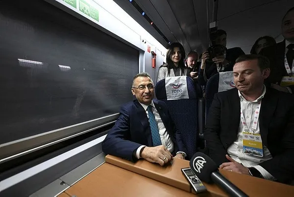 1682575992888.jpeg Cumhurbaşkanı Yardımcısı Fuat Oktay'dan 14 Mayıs öncesi flaş sözler: Müjdeler vermeye devam edeceğiz - 4