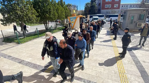 1680260918844.jpg PKK'ya katılım için HDP Suruç ilçe binasında "ikna eğitimi"! Suriye'de silahlı eylemlere katılmışlar - 5