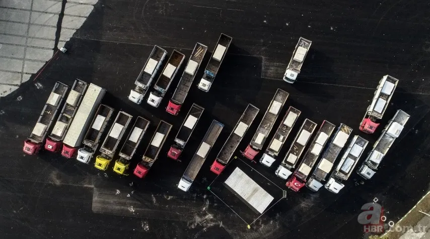 Bursa'da fuarda sergilenecek mermerler yaklaşık bin 300 TIR'la taşındı 15