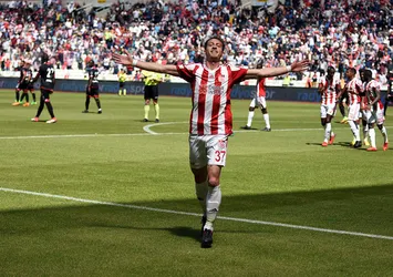 Sivasspor, Gençlerbirliği'ni tek golle geçti