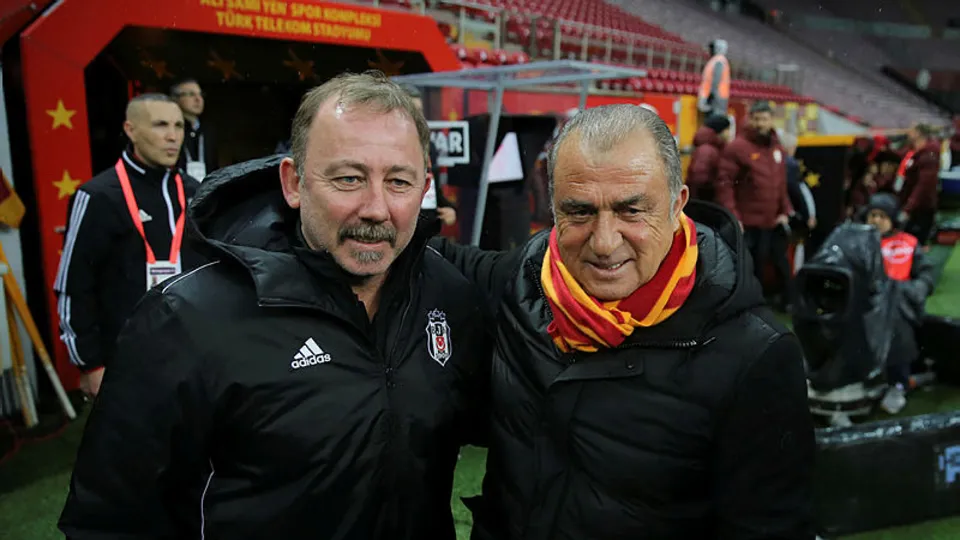 Beşiktaş Galatasaray derbisi | İki takım için kritik karşılaşma