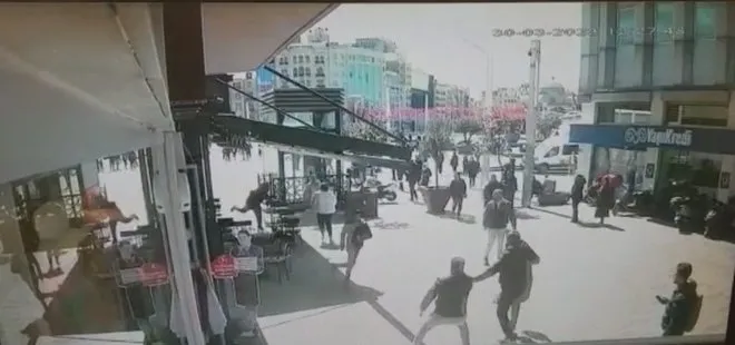 İstanbul’un göbeğinde kapkaç: Çay bardağı fırlatıp çelme taktılar