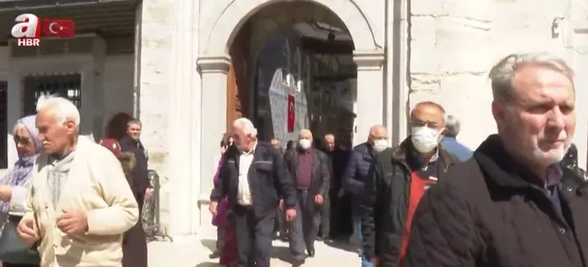 İstanbul’daki sahabe Ebu Eyyub El Ensari! Türbesi dolup taştı