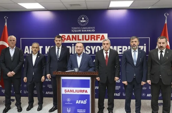 son-dakika-deprem-firsatcilarina-gecit-yok-bakan-bozdag-acikladi-adli-surecler-isletilmektedir-1677662979512.jpg Son dakika | Deprem fırsatçılarına geçit yok! Bakan Bozdağ açıkladı: Adli süreçler işletilmektedir - 2