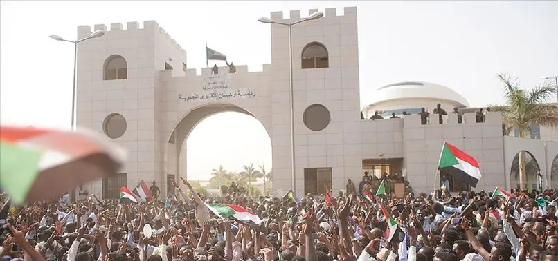 Sudan'daki darbe sonrası ordudan çağrı