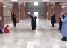 Koronayı yenen yaşlı kadının mutluluğu yüzleri gülümsetti