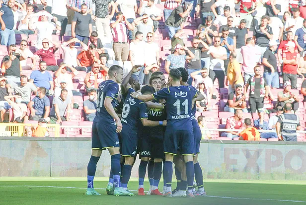 Fenerbahçe Oympiakos maçı saat kaçta, ne zaman? 2021 Avrupa Ligi FB Olympiakos maçı hangi kanalda? - 1