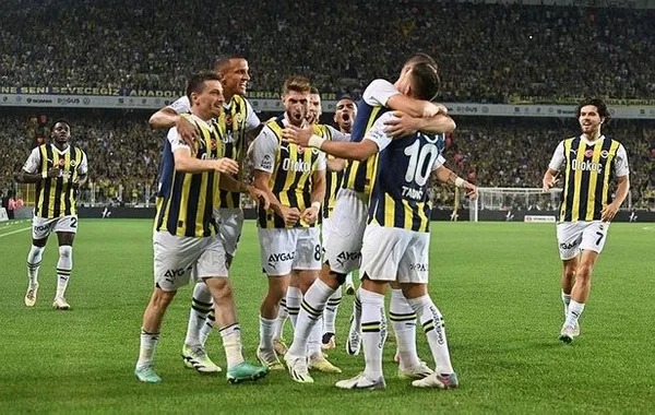 kanarya-super-lige-galibiyetle-basladi-fenerbahce-2-1-gaziantep-fk-mac-sonucu-1691960044244.jpg Kanarya Süper Lig'e galibiyetle başladı! Fenerbahçe 2-1 Gaziantep FK (MAÇ SONUCU) - 1