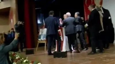CHP il kongresinde rezalet! Kadınlara hakaret edildi