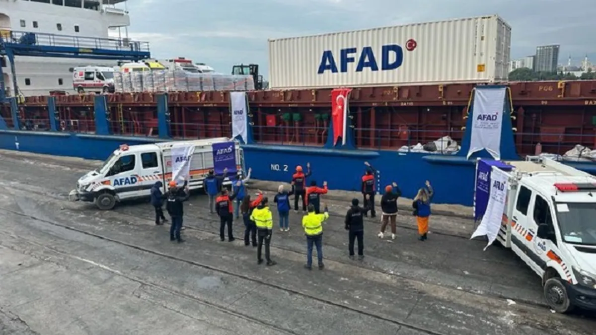 Mazluma yardım eli! Türkiye'nin 8'inci insani yardım gemisi yarın Gazze için yola çıkıyor