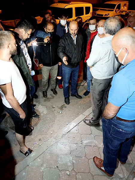 Son dakika: Ankara'da panik! Kolonu patlayan 24 daireli bina boşaltıldı - 4