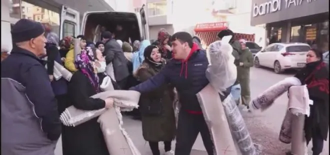 Kocaeli’de mağaza açılışında bedava halı izdihamı