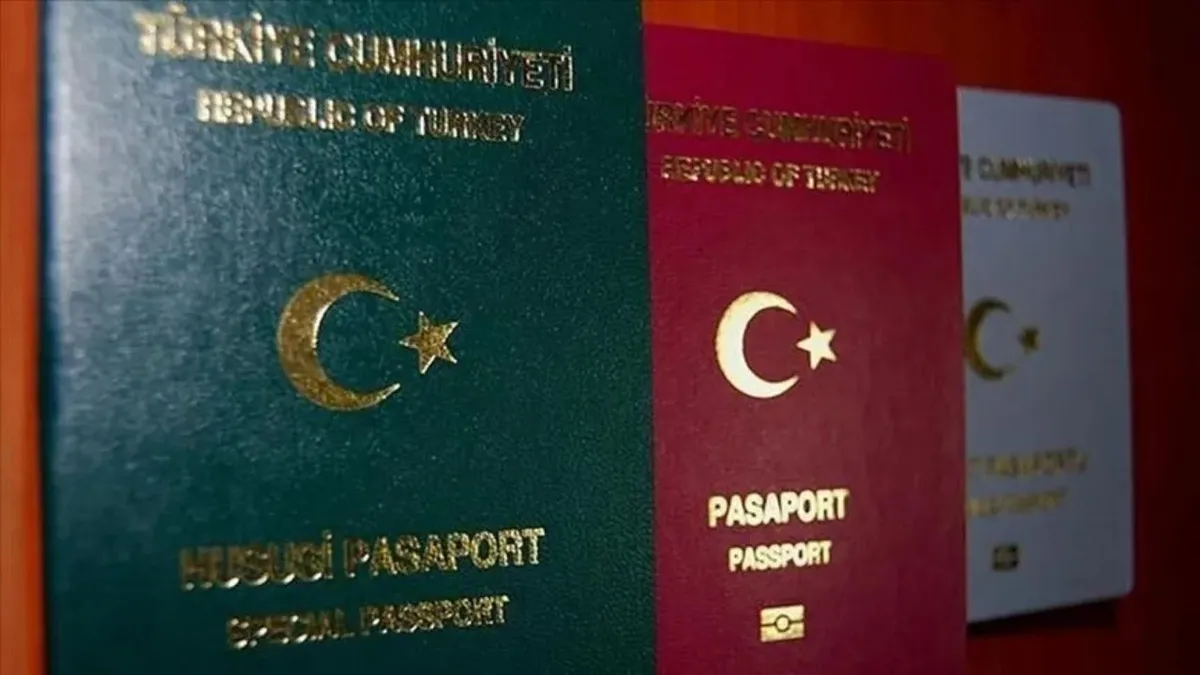 meb-pasaport-basvurularini-dijital-ortama-tasidi-yesil-ve-gri-pasaport-nasil-alinir-1782974450744.jpg Hizmet damgalı pasaport başvurularında görev onayı belgesi dijital olarak sisteme eklenecek. (Foto: AA)