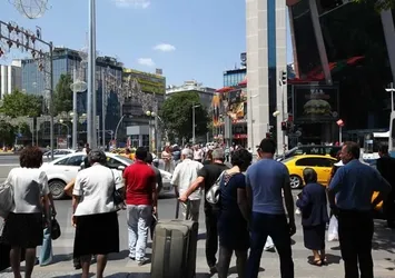 Yolda yürürken dikkat! Hapis cezası alabilirsiniz