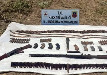 Hakkari kırsalında silah ve mühimmat ele geçirildi