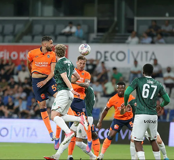 Medipol Başakşehir, Breidablik’i yenerek turladı! 3-0 MAÇ SONUCU ÖZET