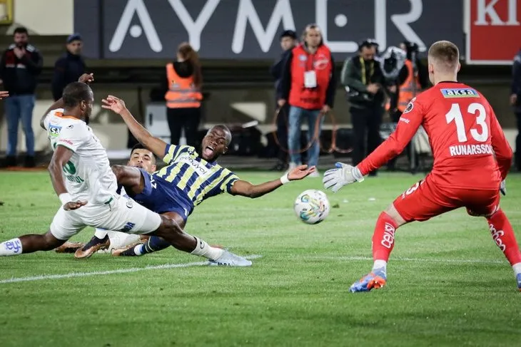 Alanyaspor - Fenerbahçe maçı sonrası olay sözler! Kırmızı kart ve iptal edilen gol...