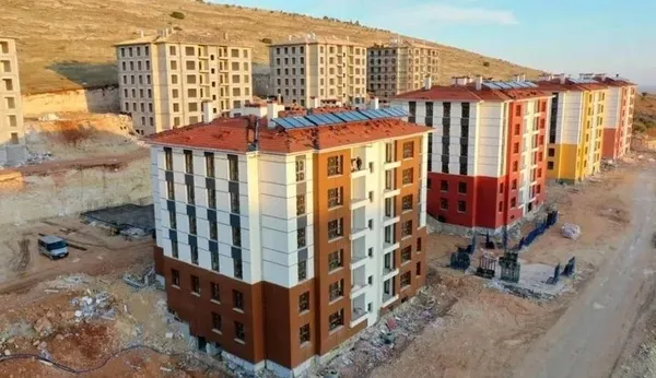 Depremzedeler yeni konutlarına kavuşuyor! Anahtarlar Başkan Erdoğan'dan - 4