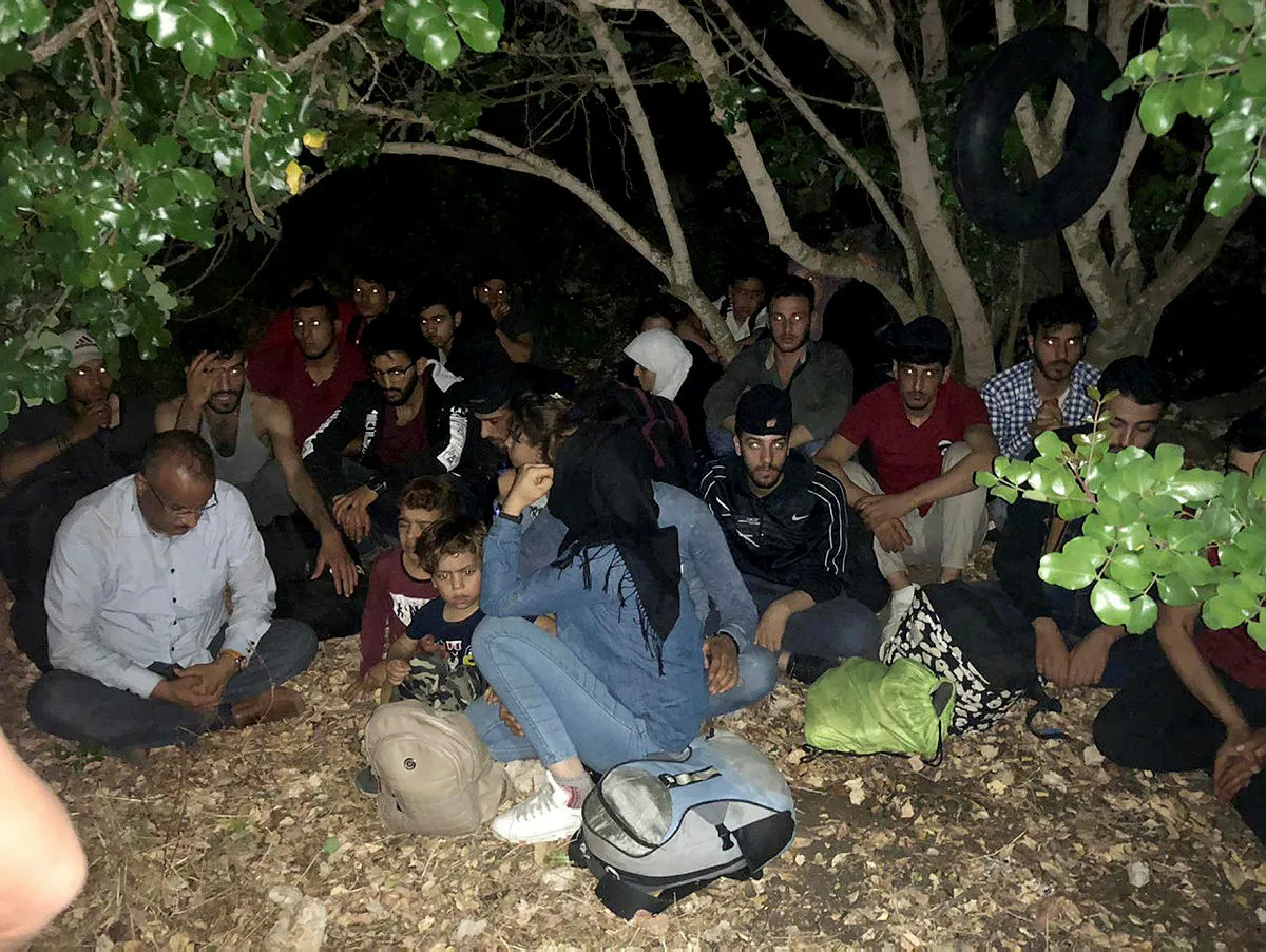 107 kaçak göçmen böyle yakalandı