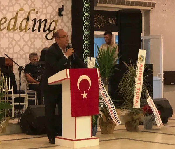İYİ Parti’de yasak aşk skandalı! Antalya İl Başkanı Mehmet Başaran istifa etti! Genç kadından korkunç iddia: Çocuğu aldırmak için baskı yapıyor