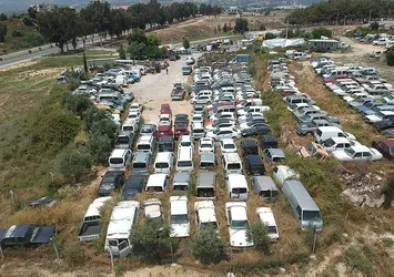 Yediemin depolarında bulunan binlerce araç çürümeye terk edildi! Değerleri 50 milyon TL...