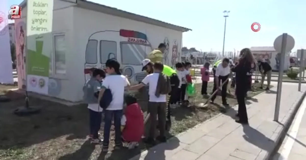 100 öğrenci 116 adet fidan dikti