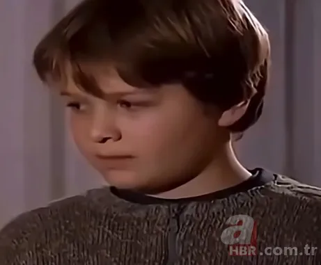 Taşacak Bu Deniz'in Oruç'u Burak Yörük'ün çocukluk hali ortaya çıktı! Mesut Komiser'in oğluymuş... 7