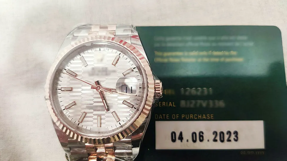 İstanbul Sabiha Gökçen Havalimanı'nda lüks saat operasyonu: Değeri 7 milyon 552 bin TL...