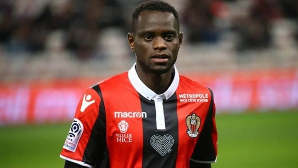 Fenerbahçe Racine Coly'i transfer etmek istiyor!