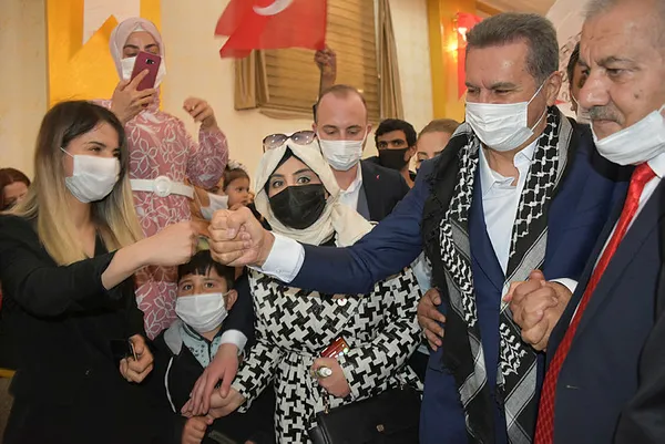 TDP Genel Başkanı Mustafa Sarıgül hastaneye kaldırıldı