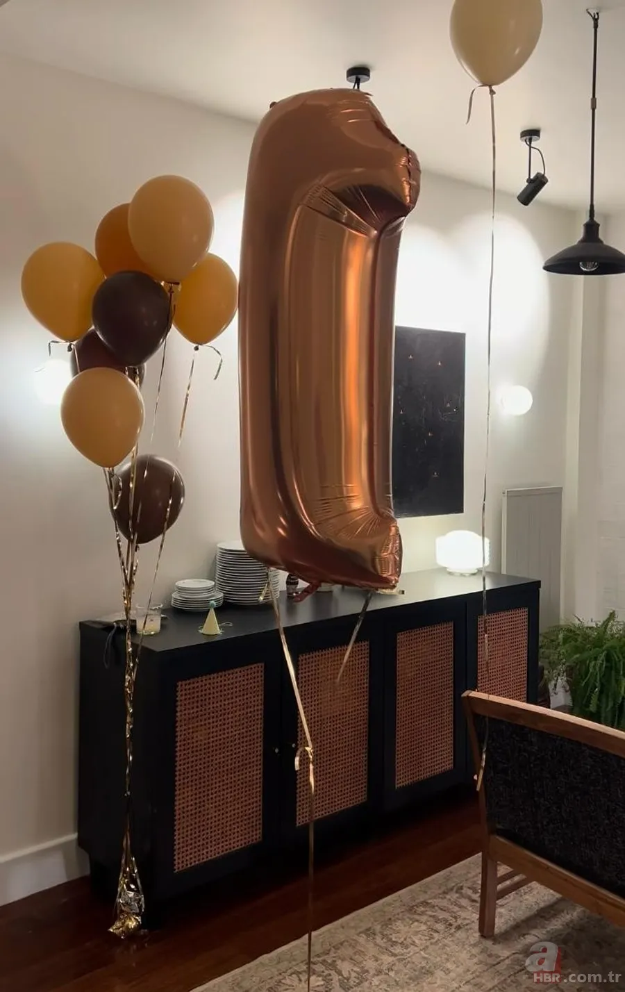 Kaan Urgancıoğlu'nun oğlu 1 yaşında! Minik Ardıç'ın yüzü göründü... 9