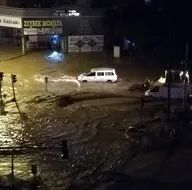 Antalya’da kuvvetli yağış sele neden oldu!