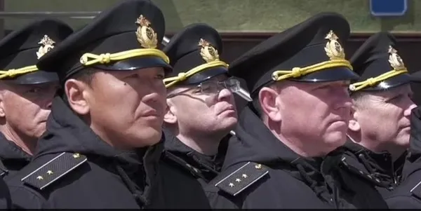 Batan Rus gemisi Moskova'nın mürettebatına ne oldu? Rusya'nın yayınladığı videoda dikkat çeken detay - 7